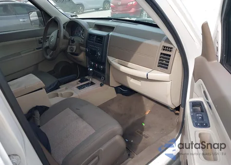 2010 Jeep Liberty Sport from USA, damaged, VIN 1J4PN2GK3AW166329